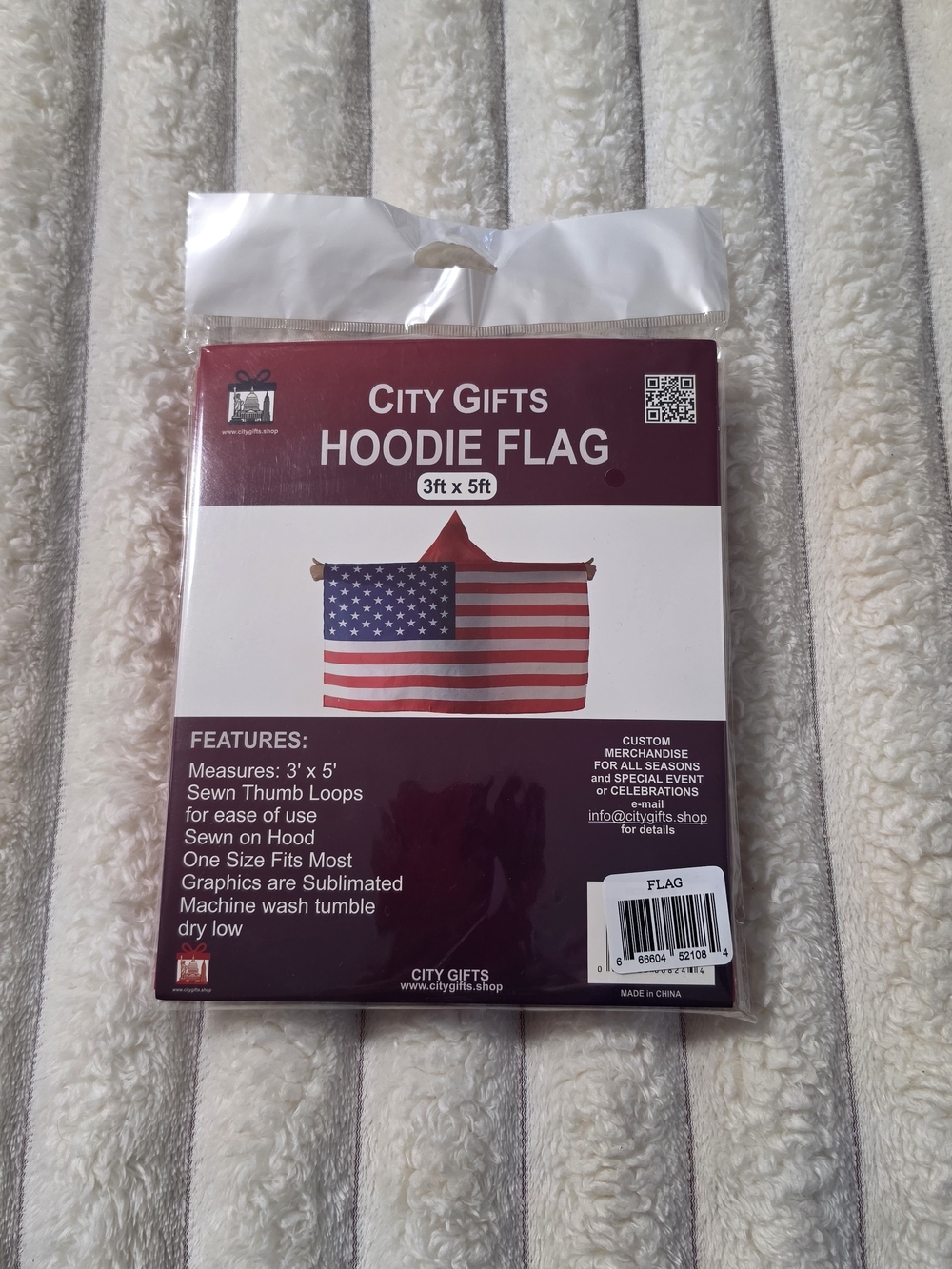 United States Flag Hoodie 3ft X 5ft Wearable Cape w/ Hood & Thumb Loops NEW